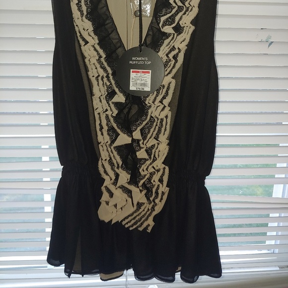 Woman's Ruffled Top - Picture 2 of 4